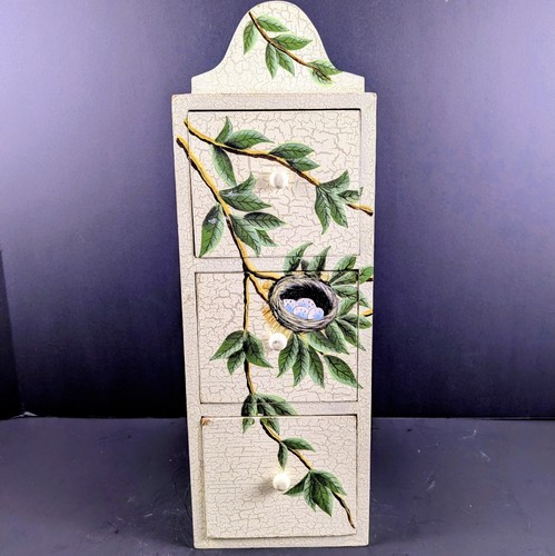 Armadio vintage con accenti