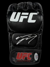 Guanto UFC autografato firmato