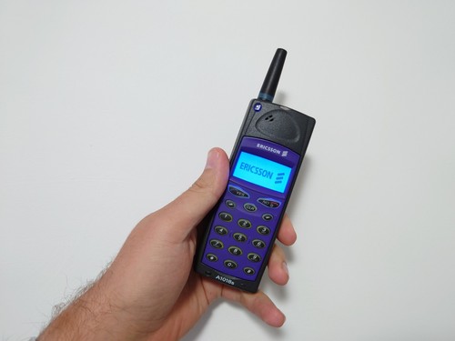 Raro telefono cellulare