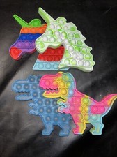 2 Unicorno 2 Dinosauri