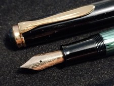 PELIKAN 400 STRIATA VERDE/NERA