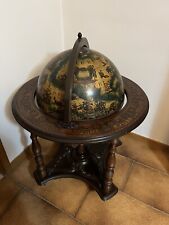 Mappamondo porta bottiglie in legno