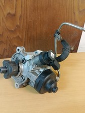 Pompa alta pressione VOLKSWAGEN GOLF 1.6 TDI AUDI A4  04L130755E - 0445010537