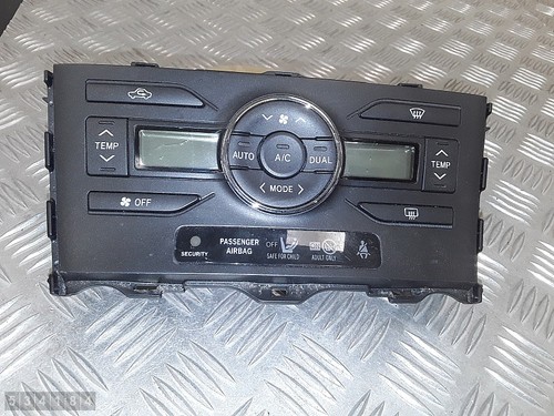 2012 toyota auris e150 - toyota,