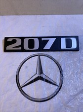 MERCEDES W601 T1 DISTINTIVO TARGHETTA DEL TIPO "207D" OEM A6018171115