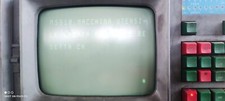 Monitor e tastiera per controllo numerico ECS 2302 montato su tornio CNC 