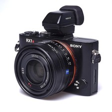 Sony DSC-RX1R con fotocamera Zeiss Sonnar T* 35 mm/f2,0