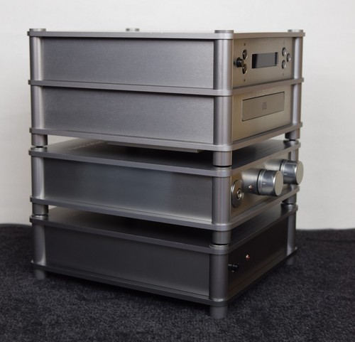 Sugden bijou head amp - &,