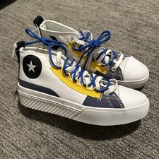 Taglia 7 Uomo 8.5 Donna -