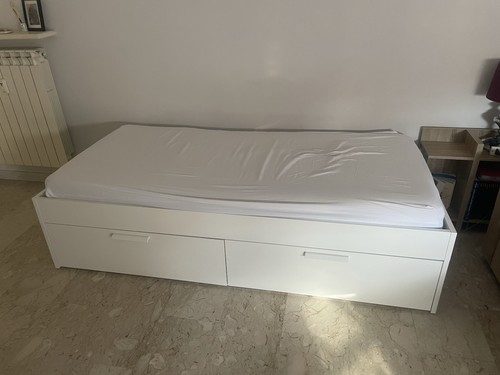 Letto singolo bianco - , 2