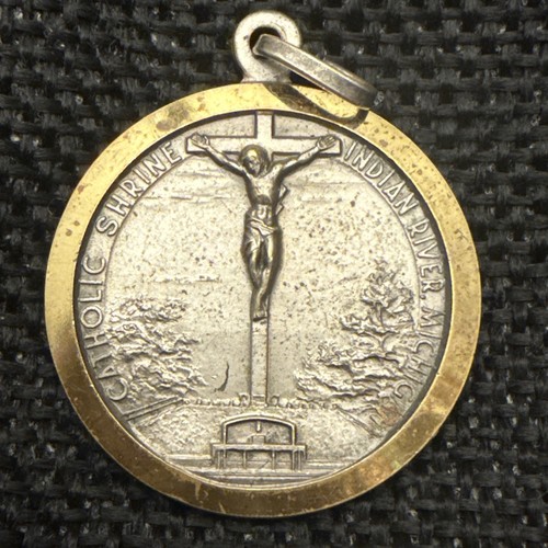 Ciondolo vintage croce nel