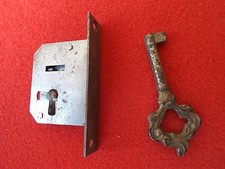 ANTICA SERRATURA CON CHIAVE
