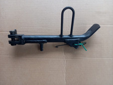 Stampella cavalletto laterale completa di 2 molle e vite SUZUKI AN 400 2007-2016