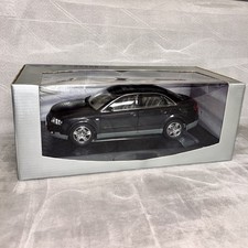Audi A4 B6 1:18 2000 Checkmate