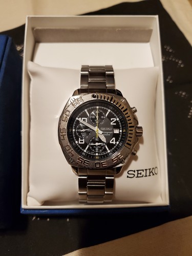 Seiko sna617 chronograph - seiko,