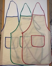 GREMBIULE CUCINA CON TASCA COTONE 100% COLORE AVANA CON BORDO ROSSO, BLU O VERDE