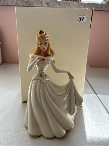 Lenox disney sleeping beauty - sleeping,