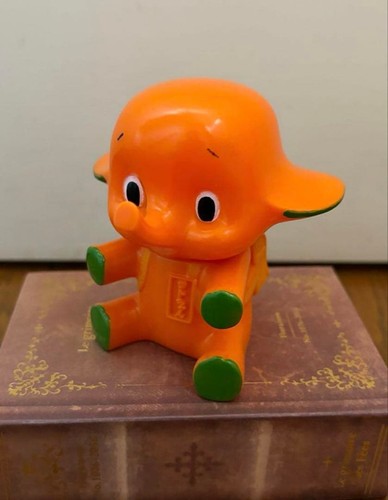 Bambola sofubi sato - sato, nuova