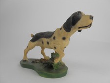 Cane Pointer Statuina