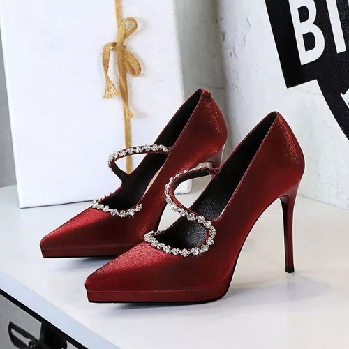 Decolte eleganti satin rosso - satin,