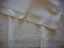 Lenzuolo matrimoniale e federe in lino, ricamato - mai usato.