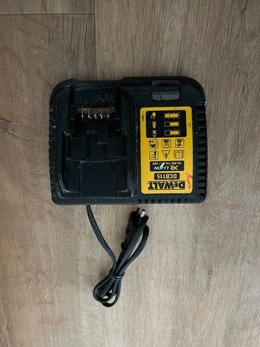 Caricabatteria dewalt dcb115 - dewalt,