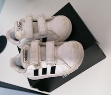 Scarpe usate da bambino marca Adidas tg 23 