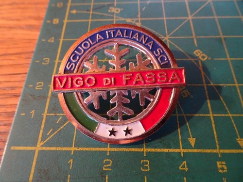 Vecchio pin spilla distintivo - vecchio,