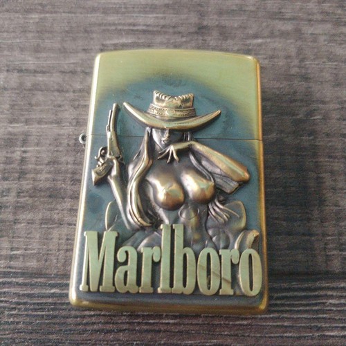 Zippo marlboro cowgirl - zippo,