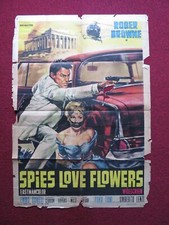 SPIES LOVE FLOWERS SPANISH