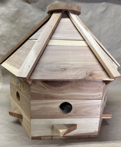 Cedar bird house grande - house,