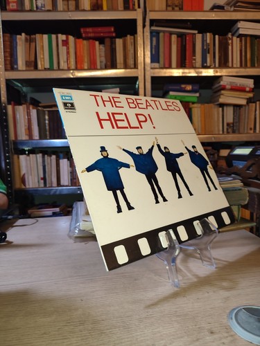 Giri the beatles - beatles, help