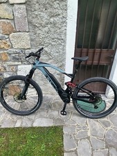 bicicletta elettrica praticamente nuova