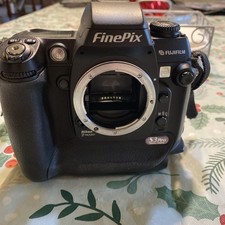 FUJIFILM FUJI FINEPIX S3 PRO