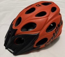 Casco Catlike Leaf Made In Spain 23 canali di ventilazione mountain bike ciclismo