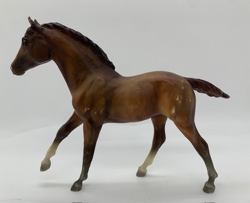 Breyer traditional scale 934 - scale, #934