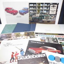 Lotto misto di 12 depliant