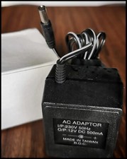 ALIMENTATORE UNIVERSALE 12V