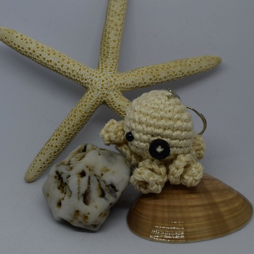 Portachiavi amigurumi forma - , di
