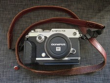 Olympus PEN-F Custodia