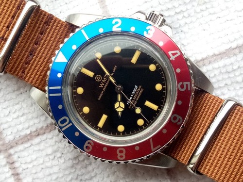 Antico orologio subacqueo - antico,