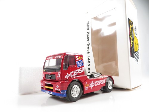 Camion corsa 50 - 1:50, conrad
