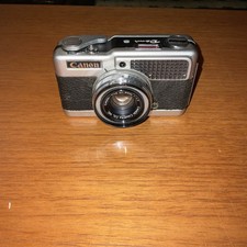 Canon Demi-S, fotocamera mezzo