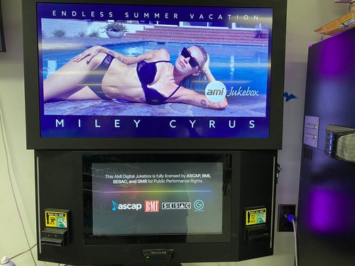 Ami ultra video - video, box