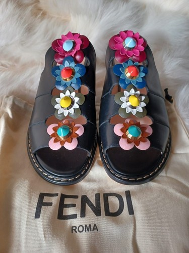 Fendi sandalo con slide - con,