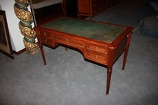 Scrivania francese in stile