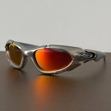 Occhiali da sole Oakley Plate lenti arancioni polarizzate Gorpcore