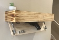 Scaffale nascondiglio porta