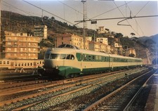 SAVIGLIANO-RIOMAGGIORE 1992 - Elettrotreno ETR.253 Arlecchino in transito a Savo