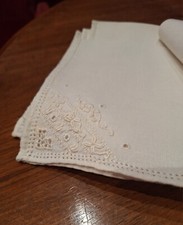 6 Antichi Tovaglioli In Lino Ricamo A Mano Cm32x32. Ottime Condizioni.